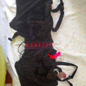 Torrid size 6 (30/32) black/pink betsey corset